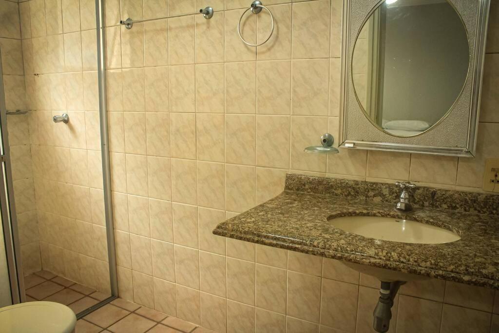 Charmoso 2 Dorm Grande Apartamento Ubatuba